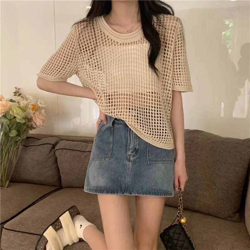 Summer Casual Women's Loose Female Gentle Hollow Out Top Knitted Pullover Blouse Short Sleeve Sweater Bohemian Vacation
Summer Casual Women's Loose Female Gentle Hollow Out Top Knitted Pullover Blouse Short Sleeve Sweater Bohemian Vacation