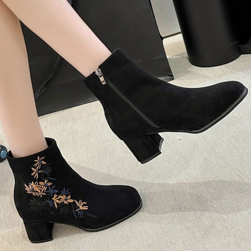 

Shoes for Women 2023 Hot Sale Zipper Women's Boots Winter Square Toe Solid Flock Short Barrel Chunky Heels Roman Shoes Women