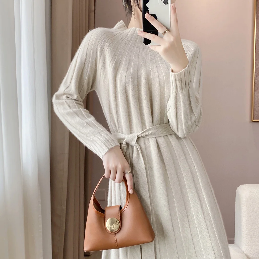 

Pure ribbed cashmere knitted long sleeve dress decorated with belt