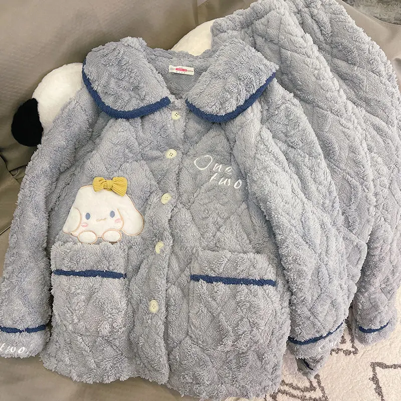 Kawaii Sanrios Anime Cinnamoroll Pajamas Sets Cartoon Flannel Winter Warm Women Sleepwear Homewear Two-Piece Set Cute Gift
Kawaii Sanrios Anime Cinnamoroll Pajamas Sets Cartoon Flannel Winter Warm Women Sleepwear Homewear Two-Piece Set Cute Gift