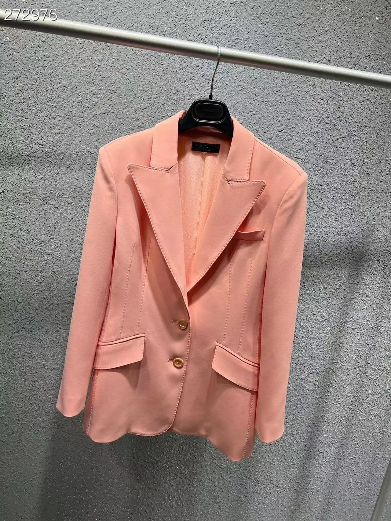 High Quality Fashion Runway Solid Coat Ladies Blazer 2022 Spring Summer New Women'S Turn Down Collar Single Breasted Jacket
High Quality Fashion Runway Solid Coat Ladies Blazer 2022 Spring Summer New Women'S Turn Down Collar Single Breasted Jacket