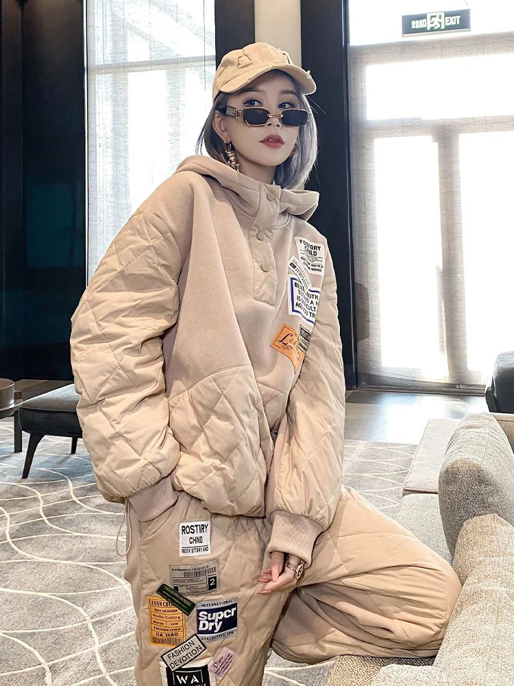 2024 Winter Two Piece Set Hooded Coat Streetwear Oversized Hoodies Women High Waist Warm Formal Pants Work Trousers Women
2024 Winter Two Piece Set Hooded Coat Streetwear Oversized Hoodies Women High Waist Warm Formal Pants Work Trousers Women