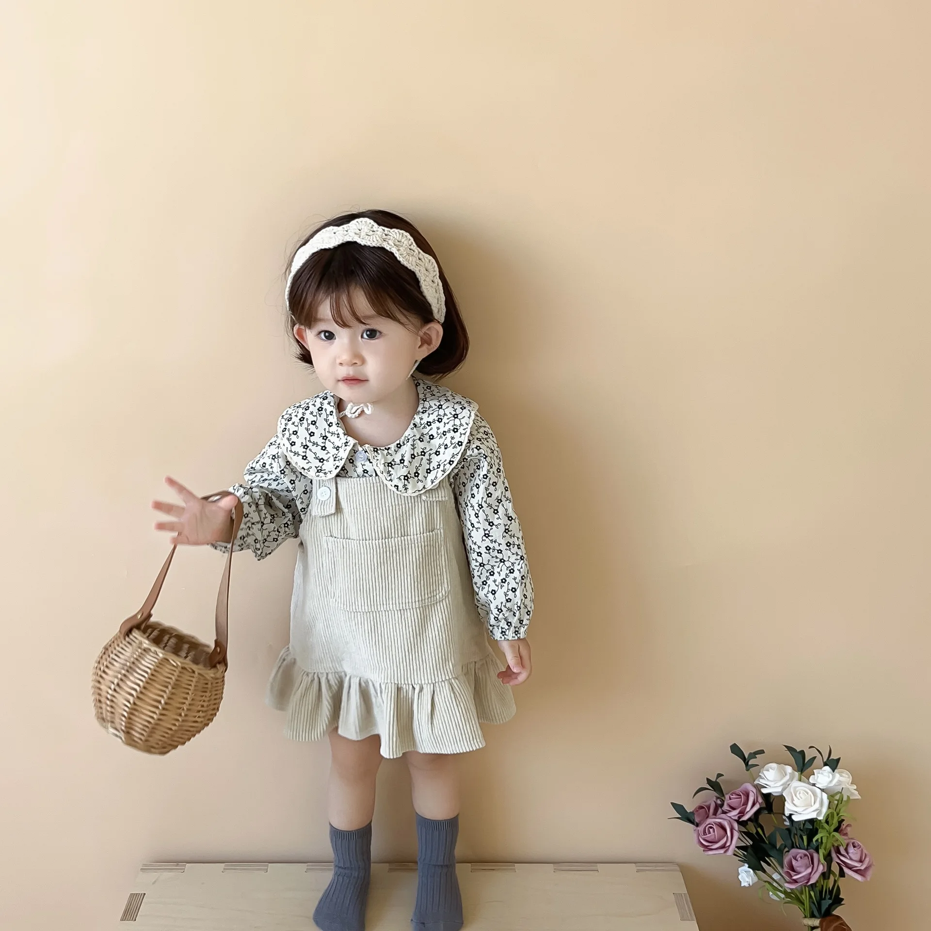 New Baby Girl Sleeveless Strap Dress Set Girls Solid Corduroy Vest Dress Fashion Princess Dress Infant Girl Clothes Outfits
New Baby Girl Sleeveless Strap Dress Set Girls Solid Corduroy Vest Dress Fashion Princess Dress Infant Girl Clothes Outfits