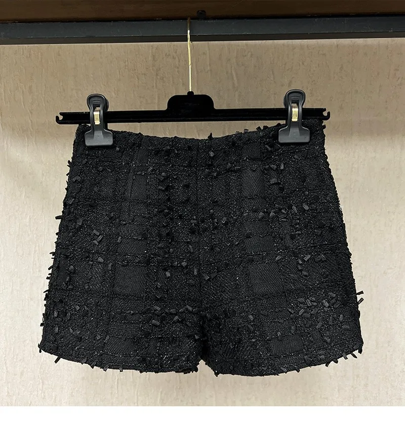 Small fragrant wind short money high purse hip wool tweed casual pants high quality luxury niche designer brand old money style
Small fragrant wind short money high purse hip wool tweed casual pants high quality luxury niche designer brand old money style