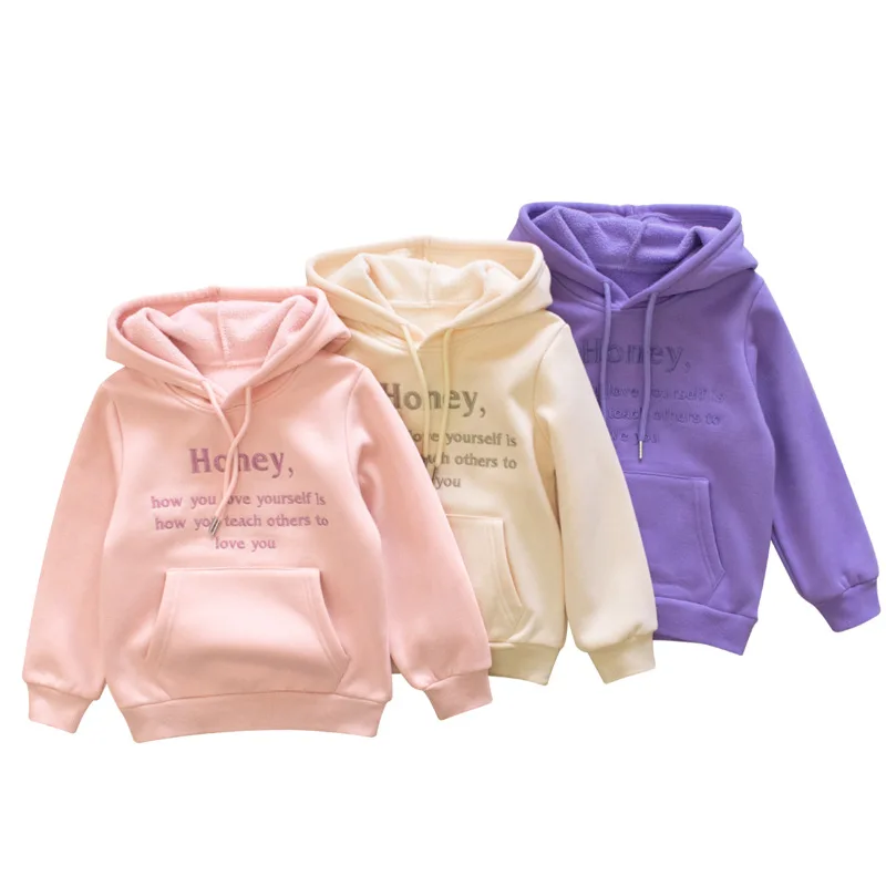 Children's New Autumn and Winter Girls' Hooded Embroidered Sweater Baby Letter Plush Hoodie
Children's New Autumn and Winter Girls' Hooded Embroidered Sweater Baby Letter Plush Hoodie