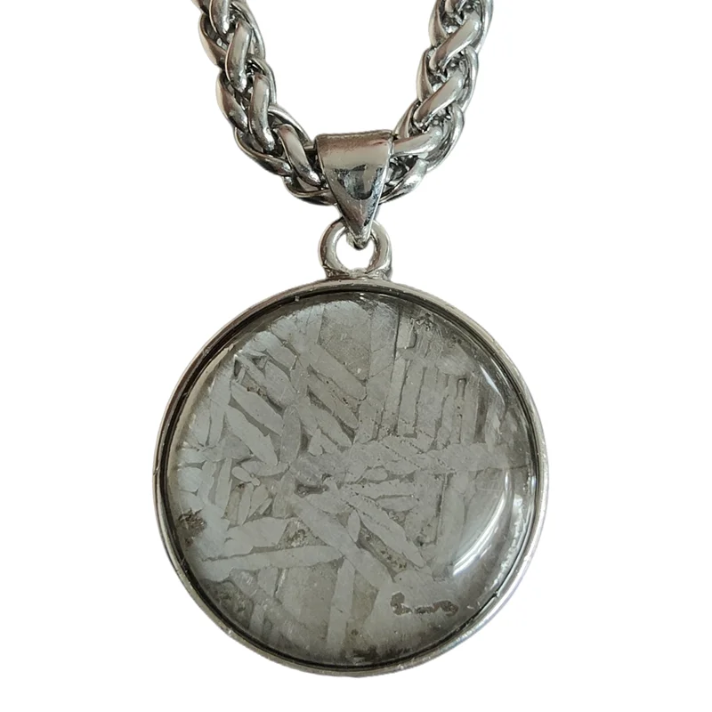 Muonionalusta Iron Meteorite Pendant Sky Iron Inlay Pendant Necklace Iron Meteorite Pendant Natural Meteorite Material
Muonionalusta Iron Meteorite Pendant Sky Iron Inlay Pendant Necklace Iron Meteorite Pendant Natural Meteorite Material