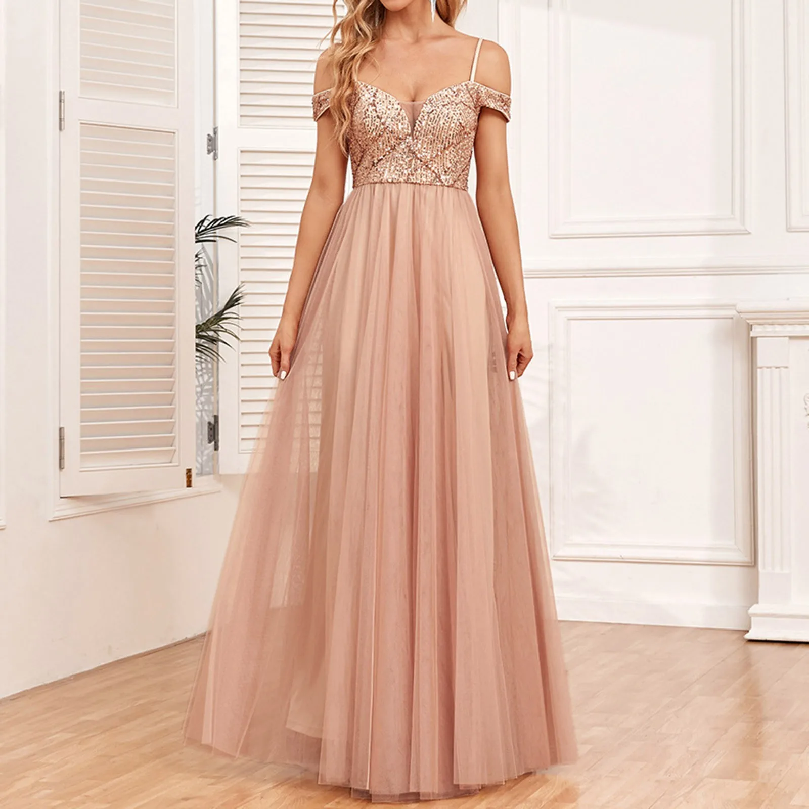 Maxi Dress For Women Spaghetti Strap Off Shoulder A-Line Sequin Dress For Women Elegant Party Dresses For Women платья женское
Maxi Dress For Women Spaghetti Strap Off Shoulder A-Line Sequin Dress For Women Elegant Party Dresses For Women платья женское