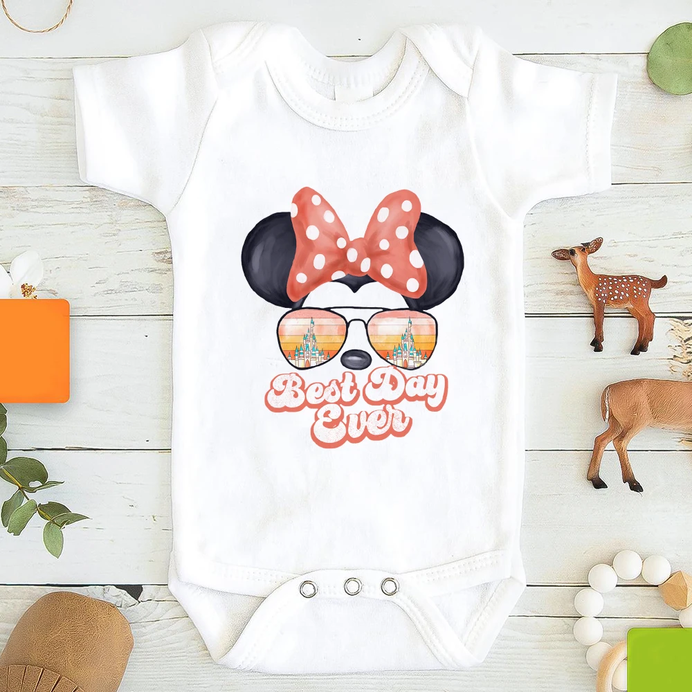 Minnie Glasses Print Disney Baby Onesie Creativity Harajuku Y2K Style Short Sleeve White Trendy 0-24M Girl Boy Romper Dropship
Minnie Glasses Print Disney Baby Onesie Creativity Harajuku Y2K Style Short Sleeve White Trendy 0-24M Girl Boy Romper Dropship