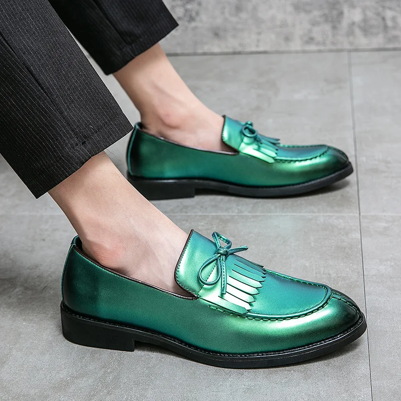 British Style Fashion Green Men's Dress Shoes Large Size 48 Pointed Leather Shoes Men Low-heel Slip-on Casual Shoes Men Loafers
British Style Fashion Green Men's Dress Shoes Large Size 48 Pointed Leather Shoes Men Low-heel Slip-on Casual Shoes Men Loafers
