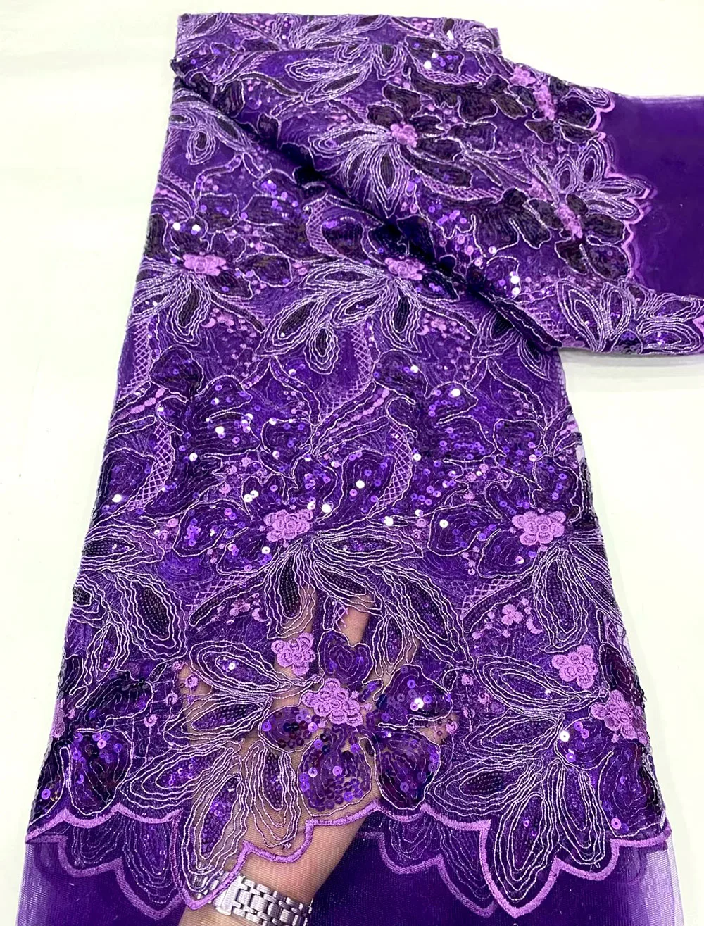 Nigerian Sequins Mesh Lace Fabric 2023 High Quality Lace African Lace French Tulle Embroidery Lace Fabrics For Party Dress Sew 
Nigerian Sequins Mesh Lace Fabric 2023 High Quality Lace African Lace French Tulle Embroidery Lace Fabrics For Party Dress Sew