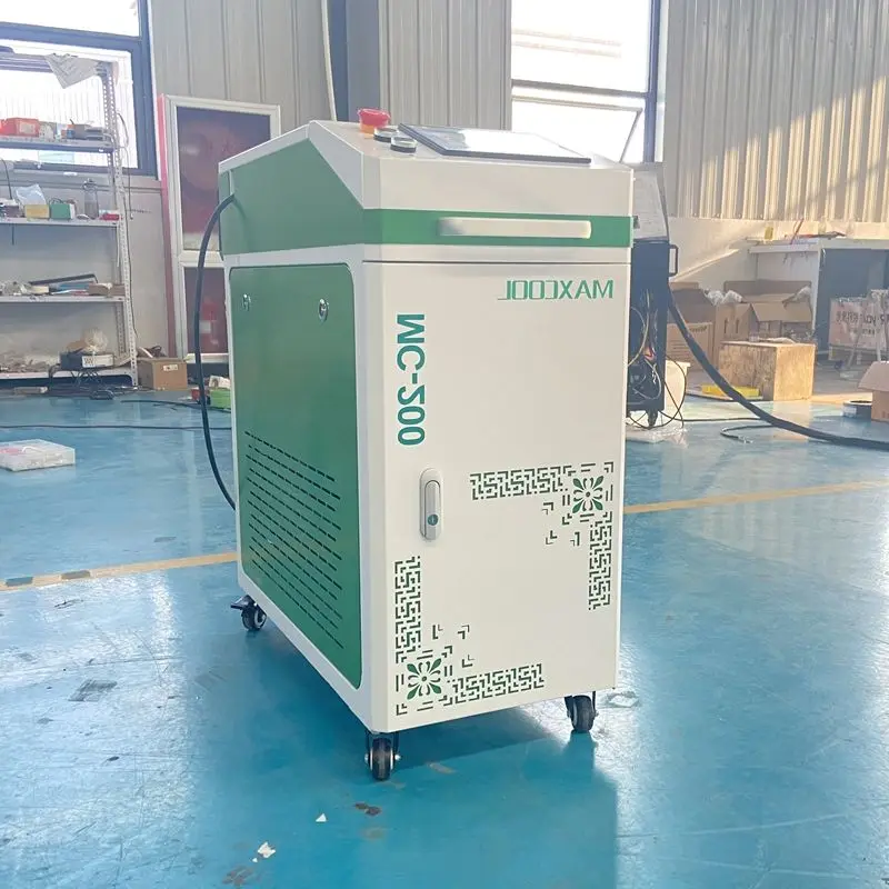 

Portable pulse fiber laser cleaning machine for wood metal rust and paint removing 50W 100w 200w fiber laser cleaning machine