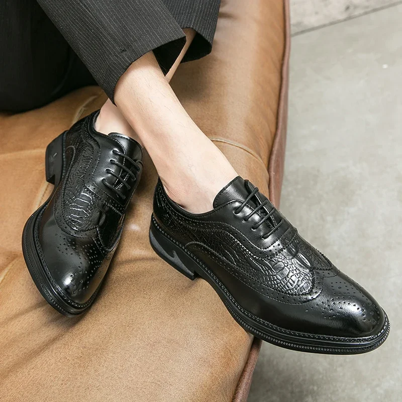 

Crocodile Pattern Fashion Leather Loafers Men Shoes Brogue Dress Shoes Fashion Platform Shoes Casual Shoes Men Shoes Moccasin