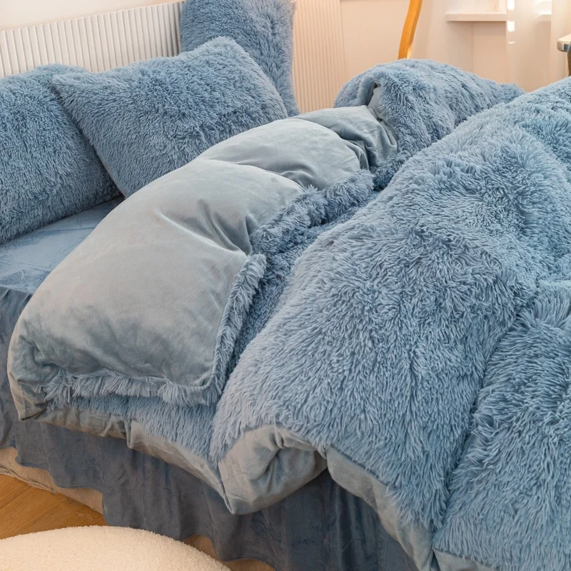 New style Crystal velvet Bedding Four-piece set Bed skirt style Wintertime Warm Simplicity Printing and dyeing Non-depilatory
New style Crystal velvet Bedding Four-piece set Bed skirt style Wintertime Warm Simplicity Printing and dyeing Non-depilatory