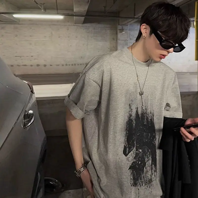 American gray short-sleeved high street t-shirt for men 2024 summer new Korean style handsome casual bottoming shirt couple wear
American gray short-sleeved high street t-shirt for men 2024 summer new Korean style handsome casual bottoming shirt couple wear