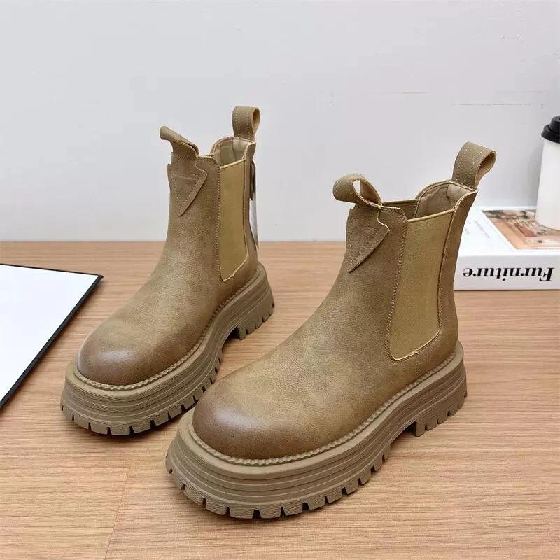Leisure Classic Ankle Boots for Women Winter Spring Casual PU Slip on Shoes for Women Hoof Mid Heels Solid Pleated Modern Boots
Leisure Classic Ankle Boots for Women Winter Spring Casual PU Slip on Shoes for Women Hoof Mid Heels Solid Pleated Modern Boots