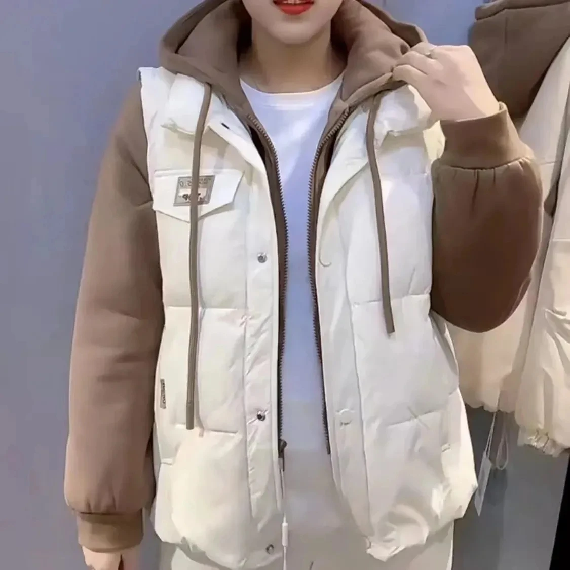 Stitching Down Cotton-Padded Jacket Women Overcoat New Winter Thick Warm Parker Coat Loose Hooded Fake Two-Piece Sweatshirt Coat
Stitching Down Cotton-Padded Jacket Women Overcoat New Winter Thick Warm Parker Coat Loose Hooded Fake Two-Piece Sweatshirt Coat