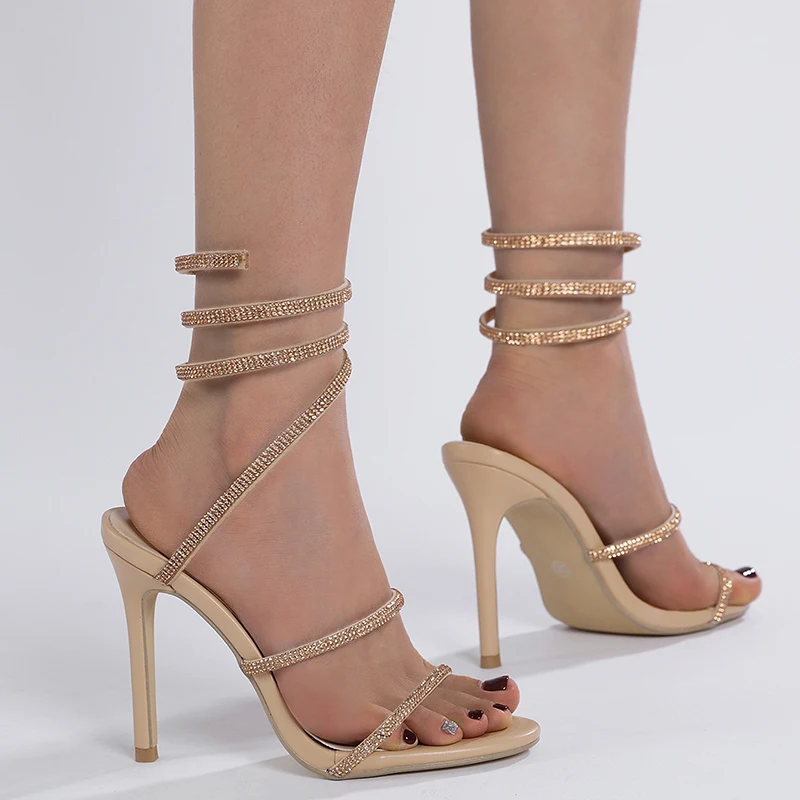 Xibeilove 2023 New Women's Sandals Light Luxury Rhinestone Toe Ring High Heel Sandals Banquet Wedding Shoes
Xibeilove 2023 New Women's Sandals Light Luxury Rhinestone Toe Ring High Heel Sandals Banquet Wedding Shoes
