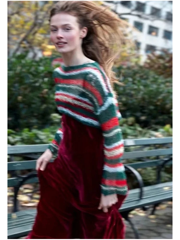 Ladies O-Neck Long Sleeve Loose Hollow Out Sweaters Spring Summer New Fashion Striped Print Colors Knitted Shiny Short Pullover
Ladies O-Neck Long Sleeve Loose Hollow Out Sweaters Spring Summer New Fashion Striped Print Colors Knitted Shiny Short Pullover
