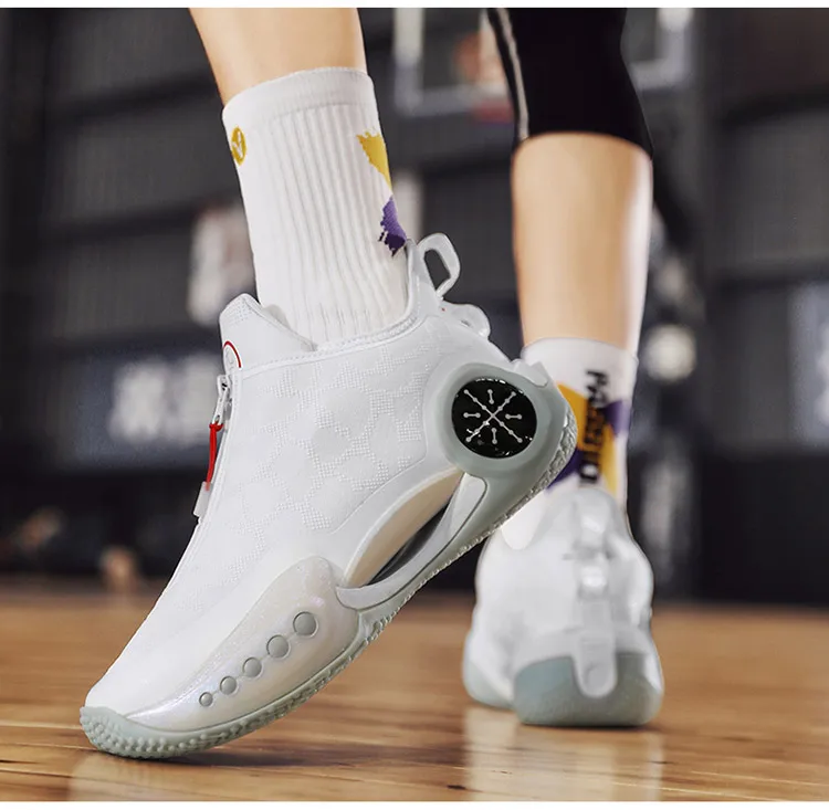 Novas botas de basquete masculino esportes ao ar livre amortecimento anti-deslizamento tênis de basquete respirável Novas botas de basquete masculino esportes ao ar livre amortecimento anti-deslizamento tênis de basquete respirável