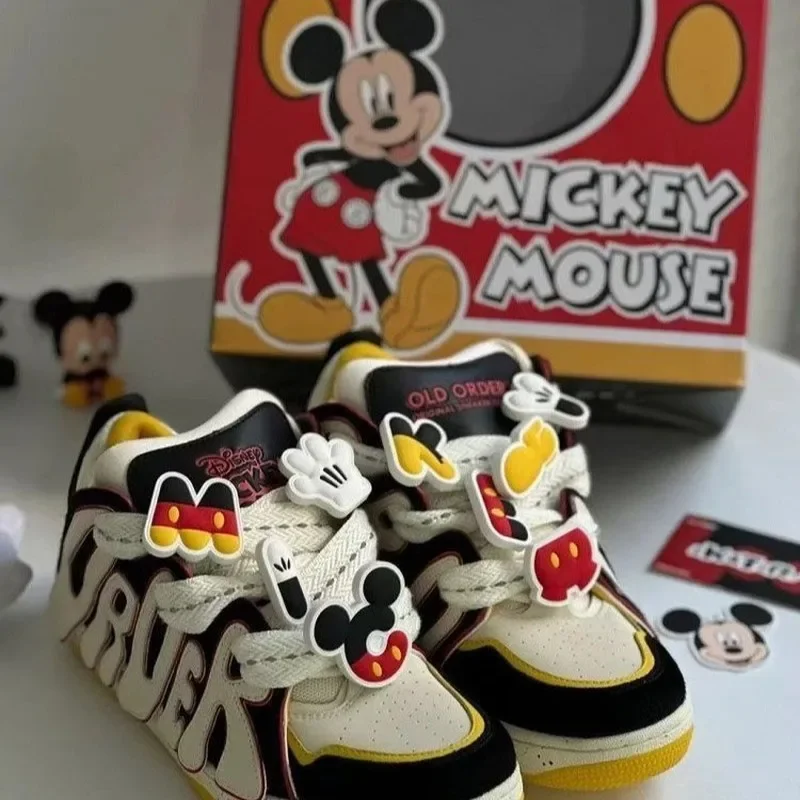 Disney niche design Mickey bread shoes, unisex casual shoes, trendy shoes, versatile couple sports skateboard shoes
Disney niche design Mickey bread shoes, unisex casual shoes, trendy shoes, versatile couple sports skateboard shoes