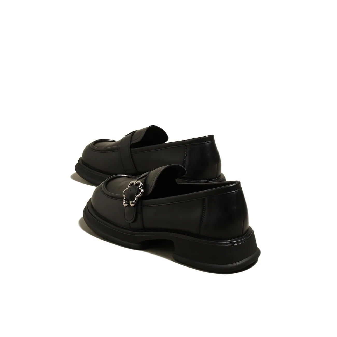 Soft Leather Loafers Women's Shoes Soft Sole2022 Autumn New Flat Retro British Style Pumps Women's Shoes Small Leather Shoes
Soft Leather Loafers Women's Shoes Soft Sole2022 Autumn New Flat Retro British Style Pumps Women's Shoes Small Leather Shoes