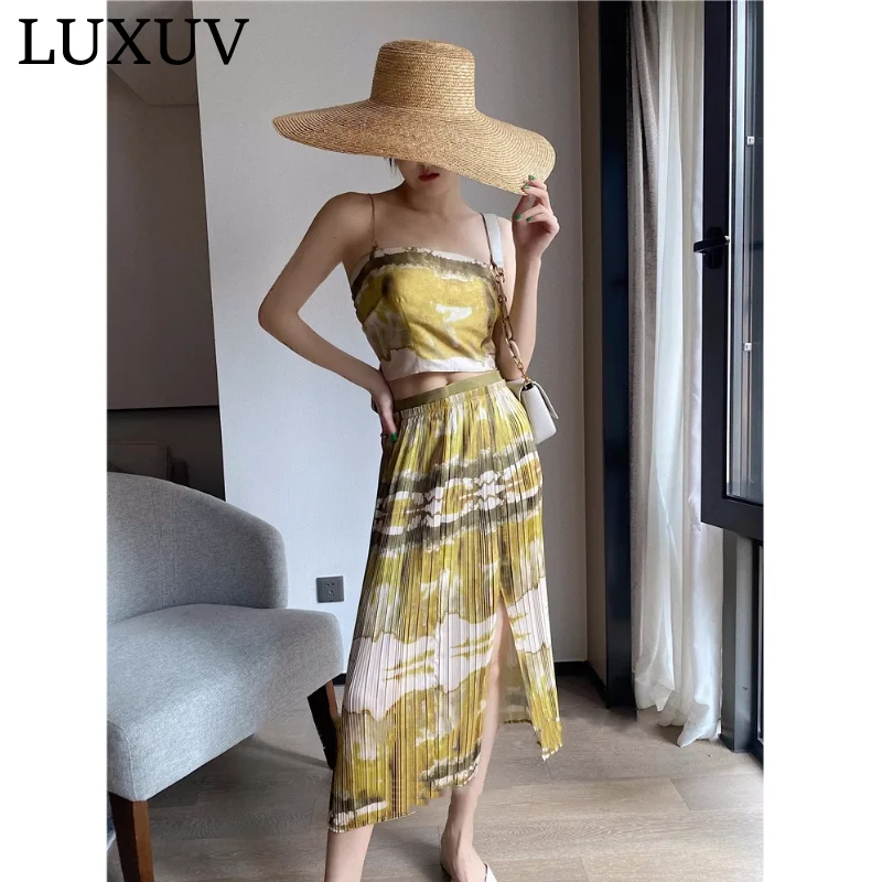 LUXUV Boho Split Thigh Allover Print Women Skirts 2023 Elegant Dresses Slit Long Length High Waist With Zipper Slight Stretch 
LUXUV Boho Split Thigh Allover Print Women Skirts 2023 Elegant Dresses Slit Long Length High Waist With Zipper Slight Stretch