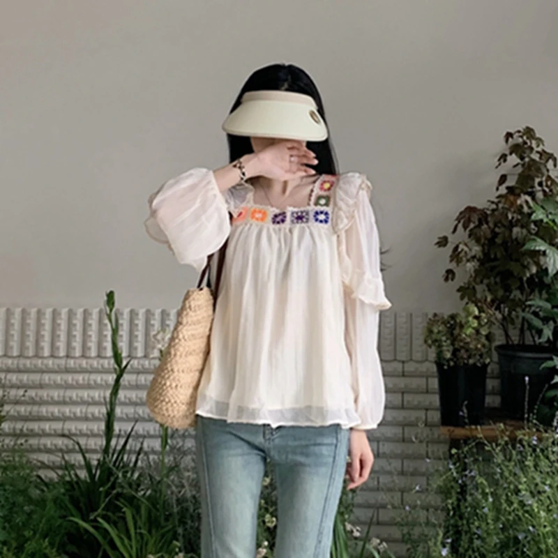 2023 Chiffon Shirt French Style Ruffle Edge Bishop Sleeve Knitted Floral Neckline Square Neck Fashion Free Shipping
2023 Chiffon Shirt French Style Ruffle Edge Bishop Sleeve Knitted Floral Neckline Square Neck Fashion Free Shipping