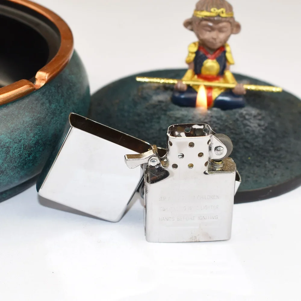 Metal Fuel Lighter For Cigarette Gasolin Fire Windproof Rolling Grinding Wheels Flintstone Kerosene Lighters Men's Gift
Metal Fuel Lighter For Cigarette Gasolin Fire Windproof Rolling Grinding Wheels Flintstone Kerosene Lighters Men's Gift