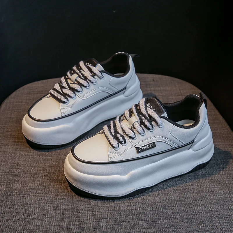 Летняя новая Корейская универсальная женская обувь на толстой подошве, женская повседневная спортивная обувь
Летняя новая Корейская универсальная женская обувь на толстой подошве, женская повседневная спортивная обувь