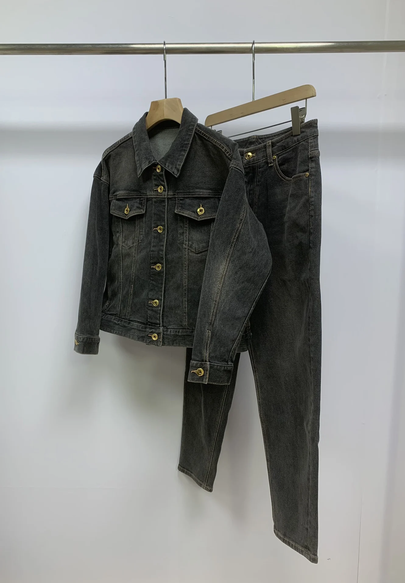 BC Women's Ccotton Jacket Jeans Sets Regular Lapel Denim Clothing Coat + Female High Waist Denim Trousers Sets
BC Women's Ccotton Jacket Jeans Sets Regular Lapel Denim Clothing Coat + Female High Waist Denim Trousers Sets