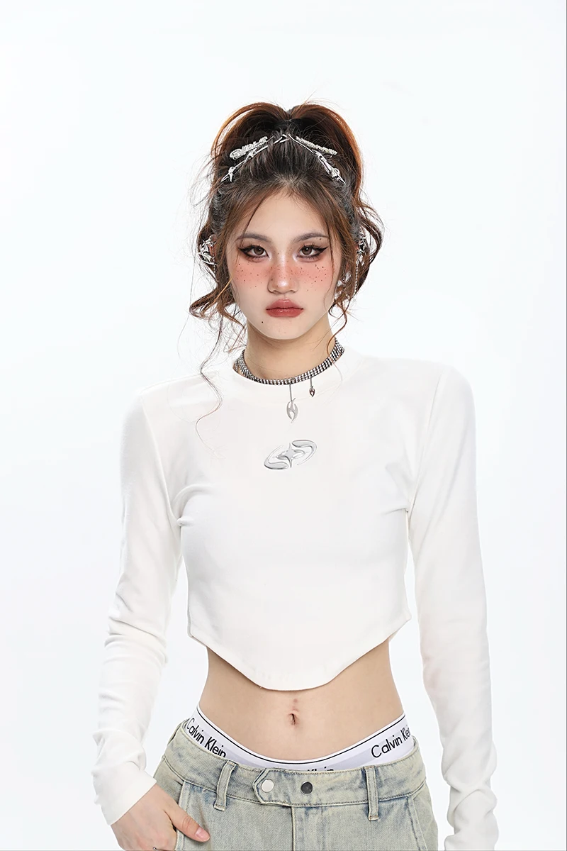 

Женский топ с асимметричным подолом, готическая Черная короткая футболка в Корейском стиле, приталенная винтажная уличная одежда, Y2k, 2023