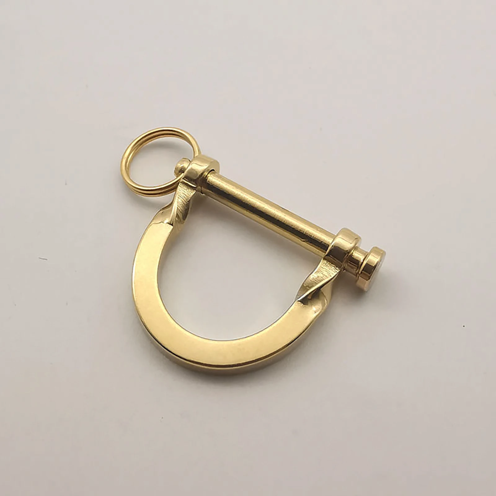 unique design 2 sizes mirror polished brass pin lock bow U Shackle safety Joint Connector FOB KeyChains car key
unique design 2 sizes mirror polished brass pin lock bow U Shackle safety Joint Connector FOB KeyChains car key