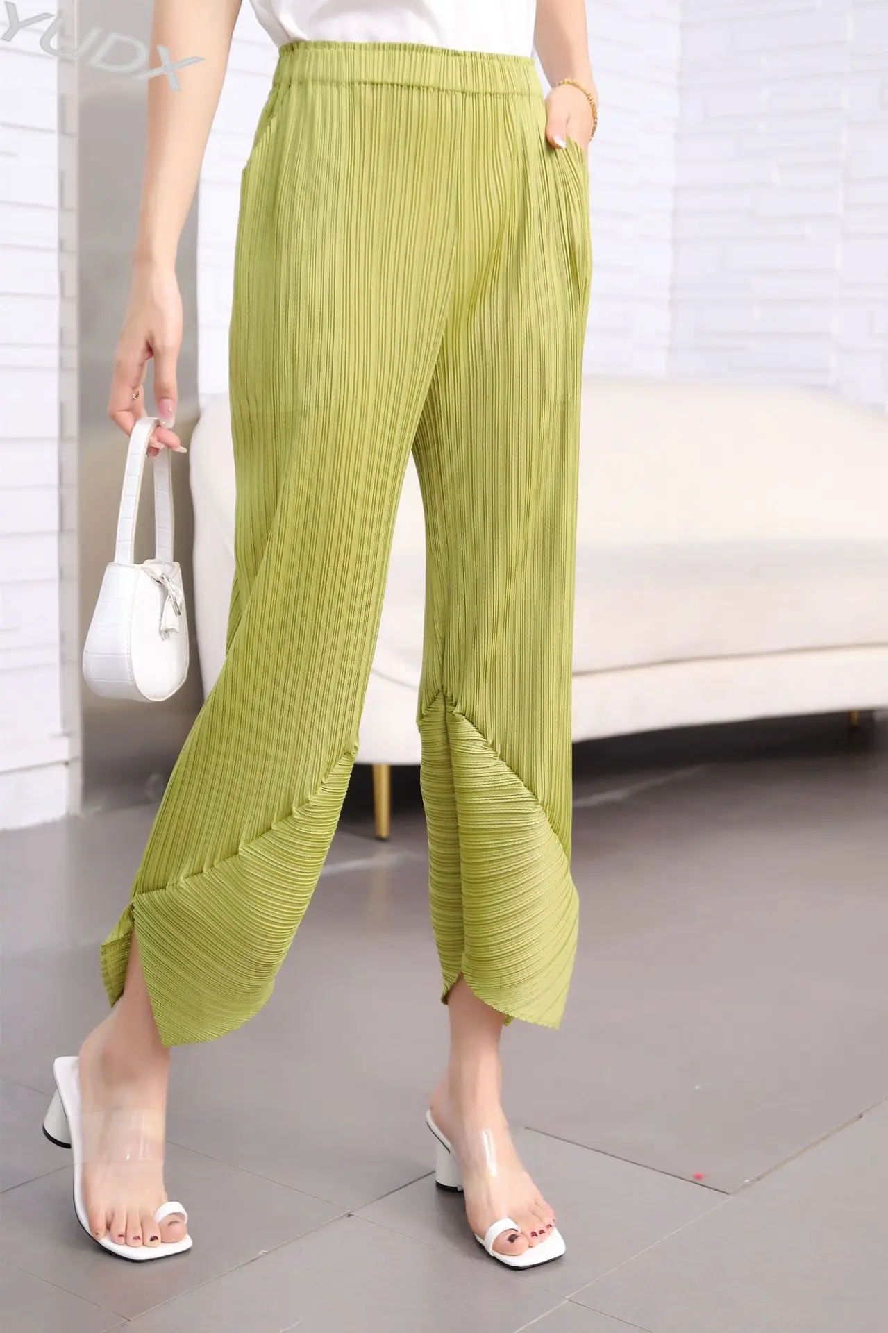 

2023 Early Fall Fashion High-quality Miyake Pleated Hundred Draping Loose Straight Casual Solid Color Women's Nine-minute Pants