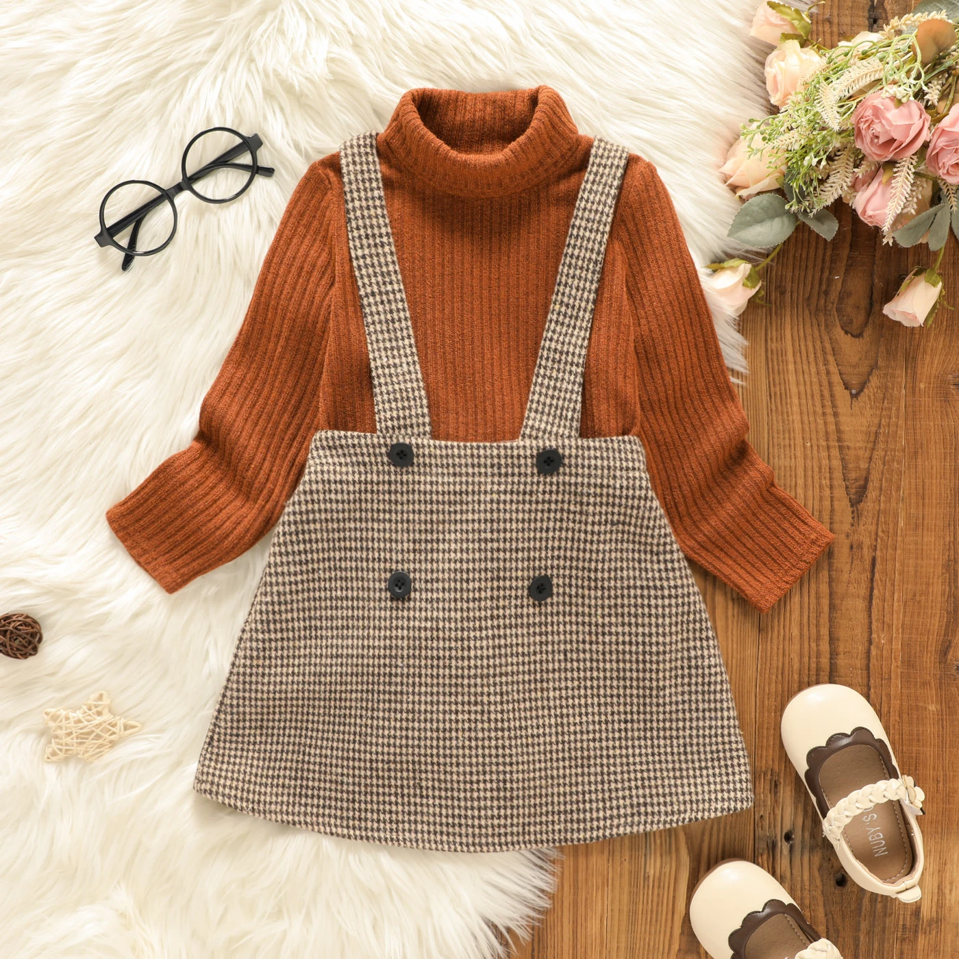 PatPat 2pcs Toddler Girl Turtleneck Ribbed Long-sleeve Tee and Button Design Plaid Suspender Skirt Set
PatPat 2pcs Toddler Girl Turtleneck Ribbed Long-sleeve Tee and Button Design Plaid Suspender Skirt Set