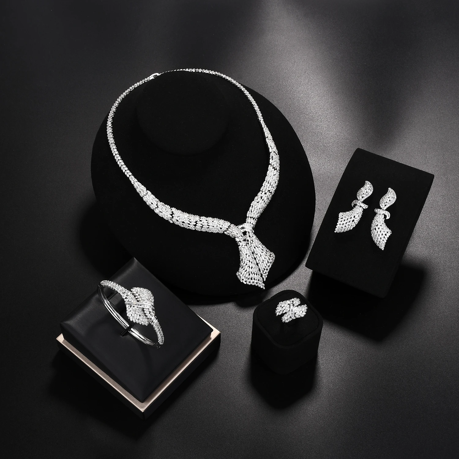 Engagement jewelry set cubic zircon fashion accessories women's wedding jewelry set
Engagement jewelry set cubic zircon fashion accessories women's wedding jewelry set