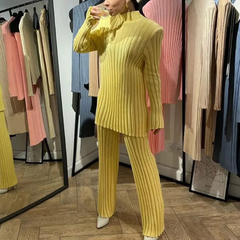 Yellow Knitted Pullovers 2023 Winter Pants Suit Sweater Two Pieces Set Solid Shoulder Pad Top Fashion Casual Autumn Homewear
Yellow Knitted Pullovers 2023 Winter Pants Suit Sweater Two Pieces Set Solid Shoulder Pad Top Fashion Casual Autumn Homewear