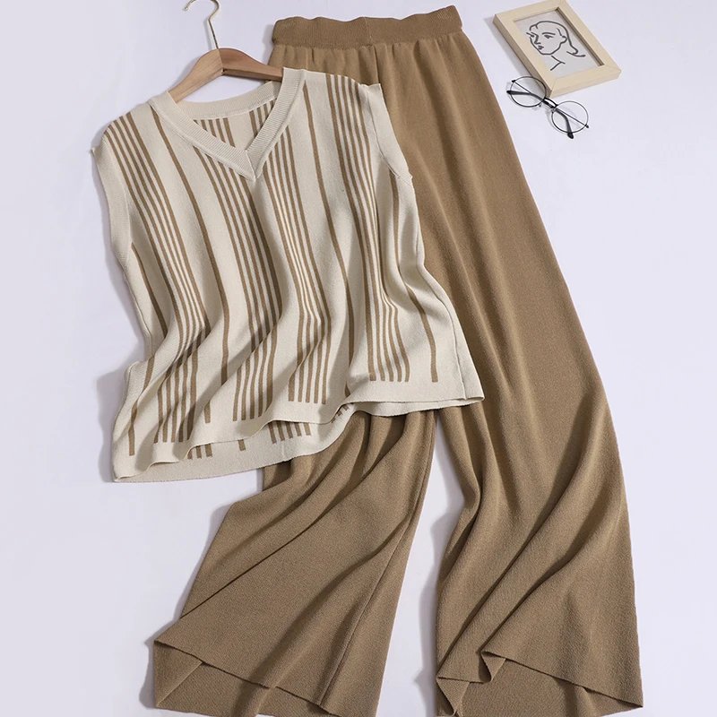 Свободные брюки без рукавов Вязанный жилет с широкими штанинами, комплект из 2 предметов для женщин, лето 2024, ретро топы в полоску с V-образным вырезом, женская одежда 
Свободные брюки без рукавов Вязанный жилет с широкими штанинами, комплект из 2 предметов для женщин, лето 2024, ретро топы в полоску с V-образным вырезом, женская одежда