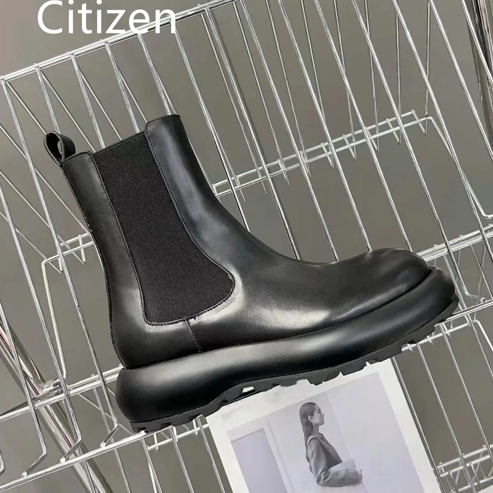 Women's Ankle Boot Genuine Leather Material Thick bottom anti slip Round head High Quality Casual boots Solid Color
Women's Ankle Boot Genuine Leather Material Thick bottom anti slip Round head High Quality Casual boots Solid Color