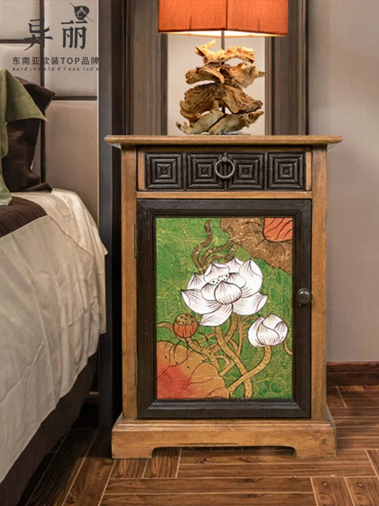 Southeast Asian vintage painted lotus bedside table, bedside small cabinet, Thai style wooden storage cabinet furniture bedroom
Southeast Asian vintage painted lotus bedside table, bedside small cabinet, Thai style wooden storage cabinet furniture bedroom