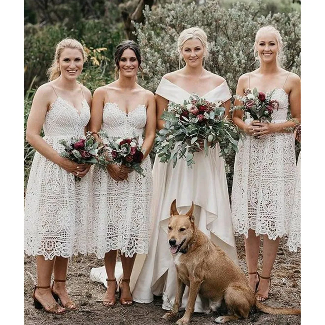 Fall Country Lace Bridesmaid Dresses V Neck Tea Length Wedding Guest Wear Party Dresses Vestidos Cortos for Special Occasions
Fall Country Lace Bridesmaid Dresses V Neck Tea Length Wedding Guest Wear Party Dresses Vestidos Cortos for Special Occasions