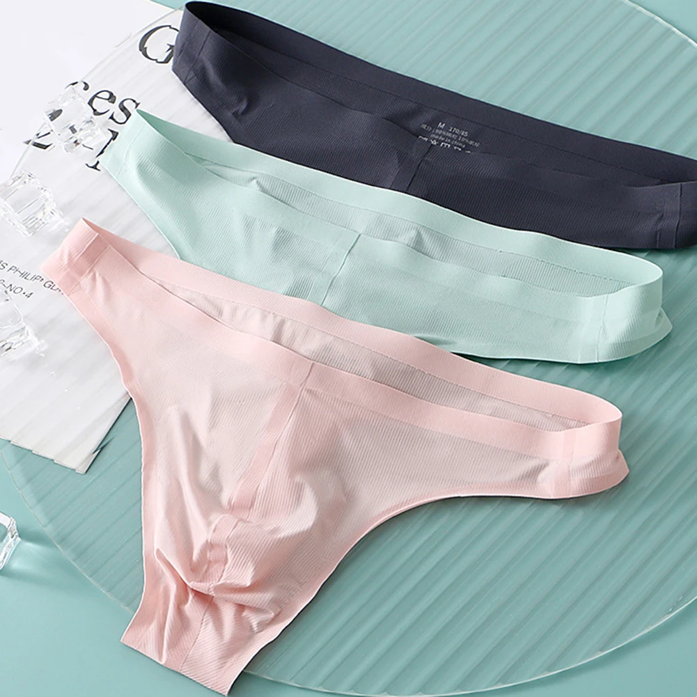 Popular Fashion Low Waist Men Sexy Briefs Panties G-String Ice Silk Low-Rise Underwear Thong Lightweight Lingerie 2023
Popular Fashion Low Waist Men Sexy Briefs Panties G-String Ice Silk Low-Rise Underwear Thong Lightweight Lingerie 2023