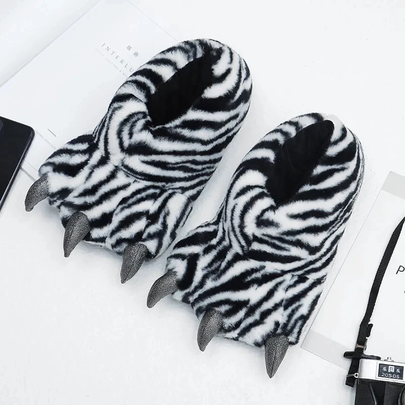 Top Qulaity Man slippers Plus Size 36-45 Creative Zebra pattern Paw Shoes Unisex Warm winter woman slipper
Top Qulaity Man slippers Plus Size 36-45 Creative Zebra pattern Paw Shoes Unisex Warm winter woman slipper