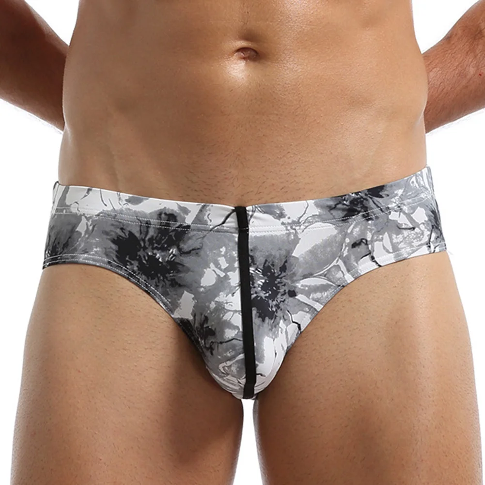 Fashionable Printing Men Ice Silk Soft Thin Briefs Underwear Thong Print Breathable Bikini Hombre Lingerie Elastic Underpant
Fashionable Printing Men Ice Silk Soft Thin Briefs Underwear Thong Print Breathable Bikini Hombre Lingerie Elastic Underpant
