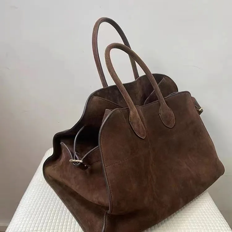 Women's Fashion Tote Bag 2024 New Single Shoulder Bag with High Sense and Small Design Large Capacity Retro Commuter Handbag
Women's Fashion Tote Bag 2024 New Single Shoulder Bag with High Sense and Small Design Large Capacity Retro Commuter Handbag