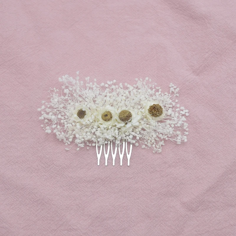 Handmade Daisy Bridal Flower Headpiece Meadow Daisy Hair Comb With White Baby's Breath For Gypsophila Wedding Supplies
Handmade Daisy Bridal Flower Headpiece Meadow Daisy Hair Comb With White Baby's Breath For Gypsophila Wedding Supplies