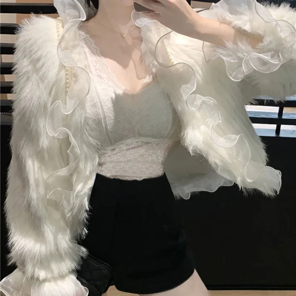 White Lace Ruffle Jacket 2023 Autumn Winter Imitation Fox Fur Coat Fashion Young Short Coat Women Sweet Fur Jacket Female Trend
White Lace Ruffle Jacket 2023 Autumn Winter Imitation Fox Fur Coat Fashion Young Short Coat Women Sweet Fur Jacket Female Trend