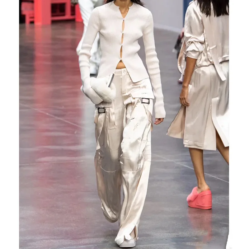 Women's Casual Double Pockets Cargo Pants Loose Pure Color High Waist Straight Pant Elegant High Quality Runway New Fashion 23
Women's Casual Double Pockets Cargo Pants Loose Pure Color High Waist Straight Pant Elegant High Quality Runway New Fashion 23