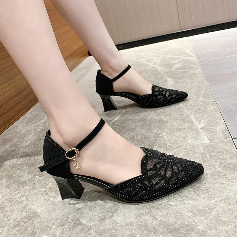 Women's Fashion Sweet and Comfortable Office High Heels Ladies Casual Flocking Black Office Shoes Sexy Women's Shoes Large size
Women's Fashion Sweet and Comfortable Office High Heels Ladies Casual Flocking Black Office Shoes Sexy Women's Shoes Large size