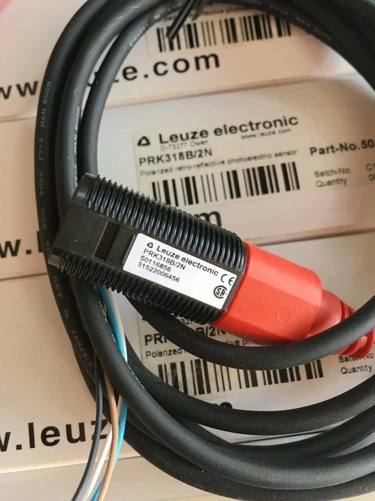 New original leuze mirror reflective photoelectric switch PRK 318B/2N PRK 318B/4P
New original leuze mirror reflective photoelectric switch PRK 318B/2N PRK 318B/4P