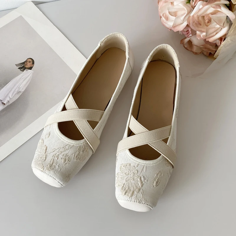 

Floral Embroider Ballet Shoes Woman Elegant Almond Toe White Lace Ballerina Flats Ladies Cross Straps Wedding Party Mary Janes